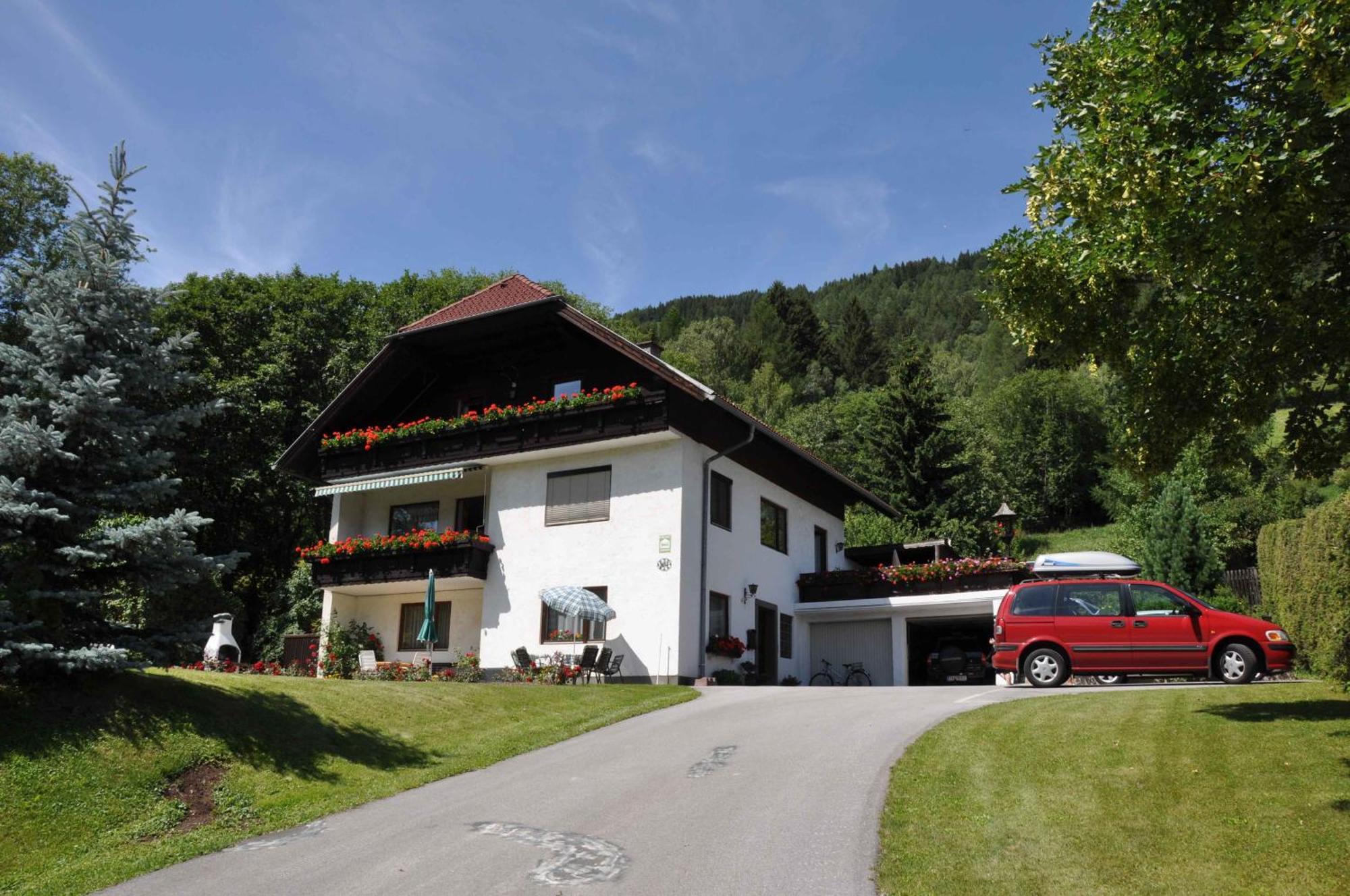 Appartamento Haus Osterrieder Sankt Michael im Lungau Esterno foto